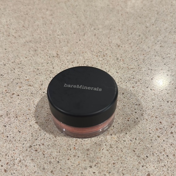 bareMinerals Powder Blush - Velvet Peach - Picture 1 of 6